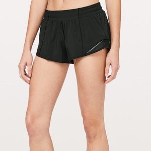 Lululemon Hotty Hot Short